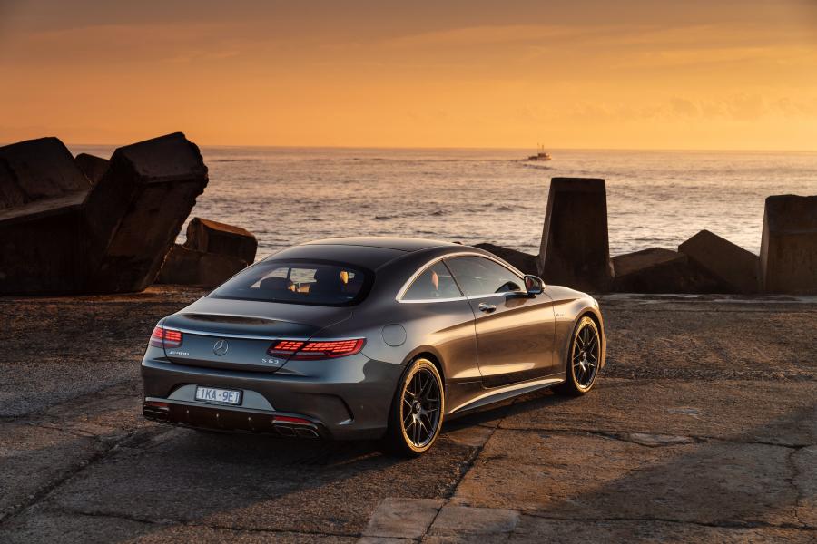  Mercedes-AMG S63 4Matic+ Coupe (C217) 2018 года  (AU) (фото 4 из 40)